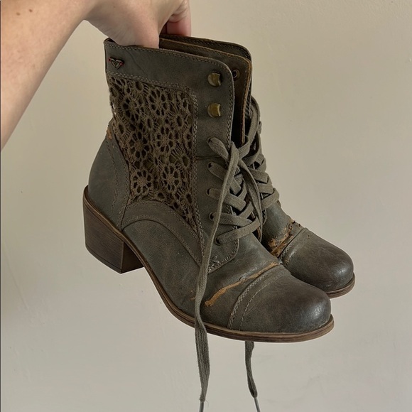 Lace Up Boots with Chunky Heel - Picture 1 of 9